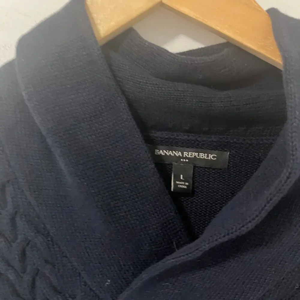 Banana Republic Men's Dark Blue Cable Knit Sweater Size Large